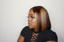 Load image into Gallery viewer, 13x4 Honey Blonde Bob (6875377041572)
