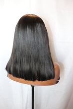 Load image into Gallery viewer, Shoulder Length Bob (7582069752031)