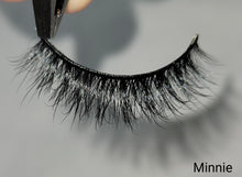 Load image into Gallery viewer, Minnie (7953614962911)